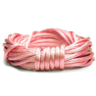 Satijnkoord 2 mm donker roze 3 meter