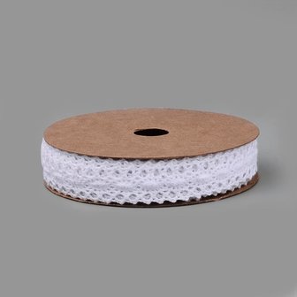 Katoen kant wit 15 mm breed 2 yard rol