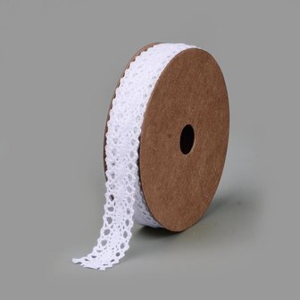 Katoen kant wit 15 mm breed 2 yard rol