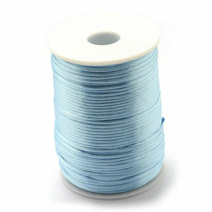 Satijn koord 2 mm licht blauw 73 meter rol