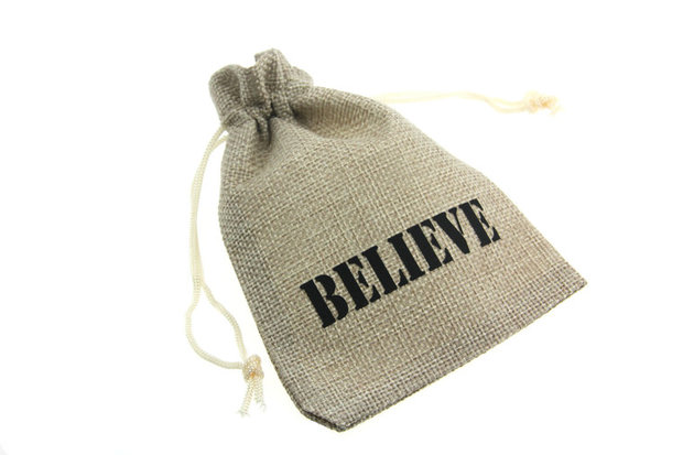 Jute zakjes believe 9.5 x 13.5 cm