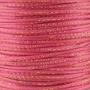 Luxe bubblegum roze met goud draad satijn koord van 2 mm op een bundel van 5 meter