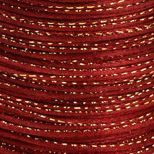 Luxe bordeaux rood met goud draad satijn koord van 2 mm op een bundel van 5 meter